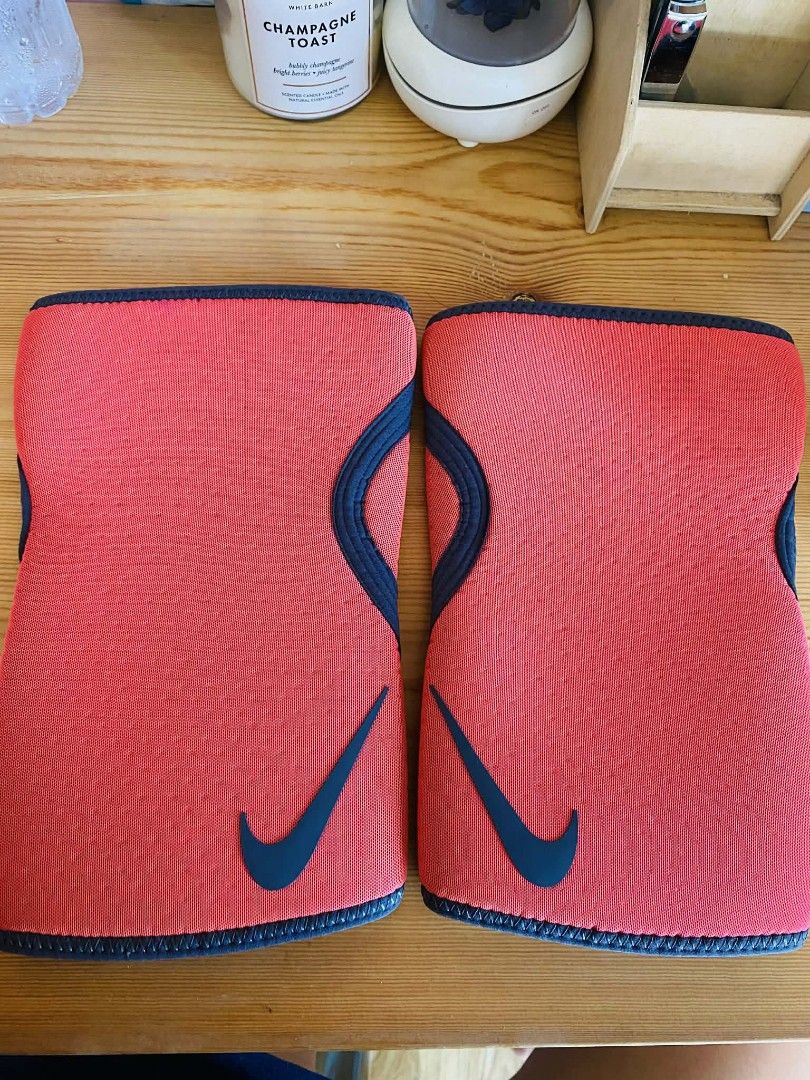 Nike Knee Pads (Category: Other Sports Equipment and Supplies) located in Quezon City. Submitted by jjheartsjj (Listing ID 1422986241, Image 1). Description: - Nike knee pads - Color: Red with dark blue trim - Features Nike logo - Material: Neoprene and spandex - Condition: Good - Ideal for sports activities loc. Quezon City Cash on Delivery via Lalamove .