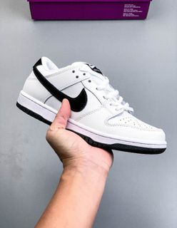(Category: ) located in . Submitted by gx-sneaker (Listing ID 1423026517, Image 1). Description: .