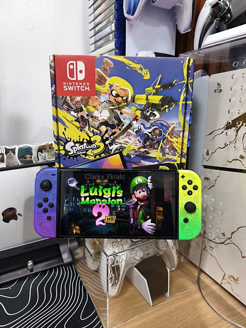 Nintendo Switch OLED Splatoon Edition with Free Games (Category: Nintendo) located in Manila. Submitted by nswitchgear (Listing ID 1422975081, Image 2). Description: Nintendo Switch OLED Limited Splatoon Edition with Free Games 11,999 firm FREE acess to my Paid games Legit purchase not Jailbreak. Used item but in Good/Best condition Can give 7 Days personal Warranty for peace of mind. -Doon po tayo sa kaya tayong issupport, dont settle for less. 