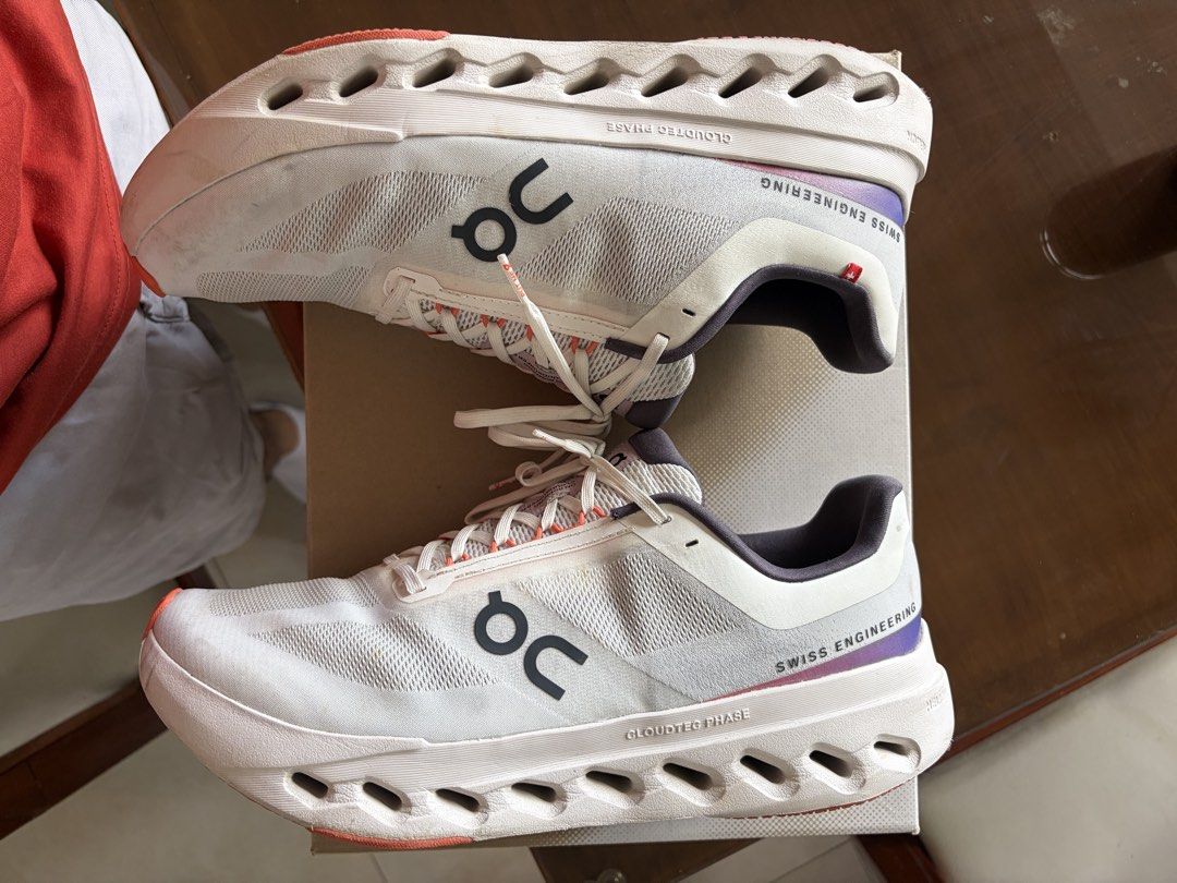 On Cloudsurfer Next (White Flame) US Mens Size 11 (Category: Sneakers) located in Taguig. Submitted by skippyboy (Listing ID 1422936277, Image 2). Description: 100% Legit US Mens Size 11 Never used for running. Used only as lifestyle sneakers. With original box and inserts. Lost the receipt. Just needs cleaning. No issues. No trade. Shipping covered by buyer upon full payment. Or scheduled meet up at Uptown Mall BGC. Thanks. 😊.