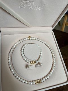 （分類：）位於 。 由 moineni 提交（商品編號 1422348185，圖片 1）。簡介： 。