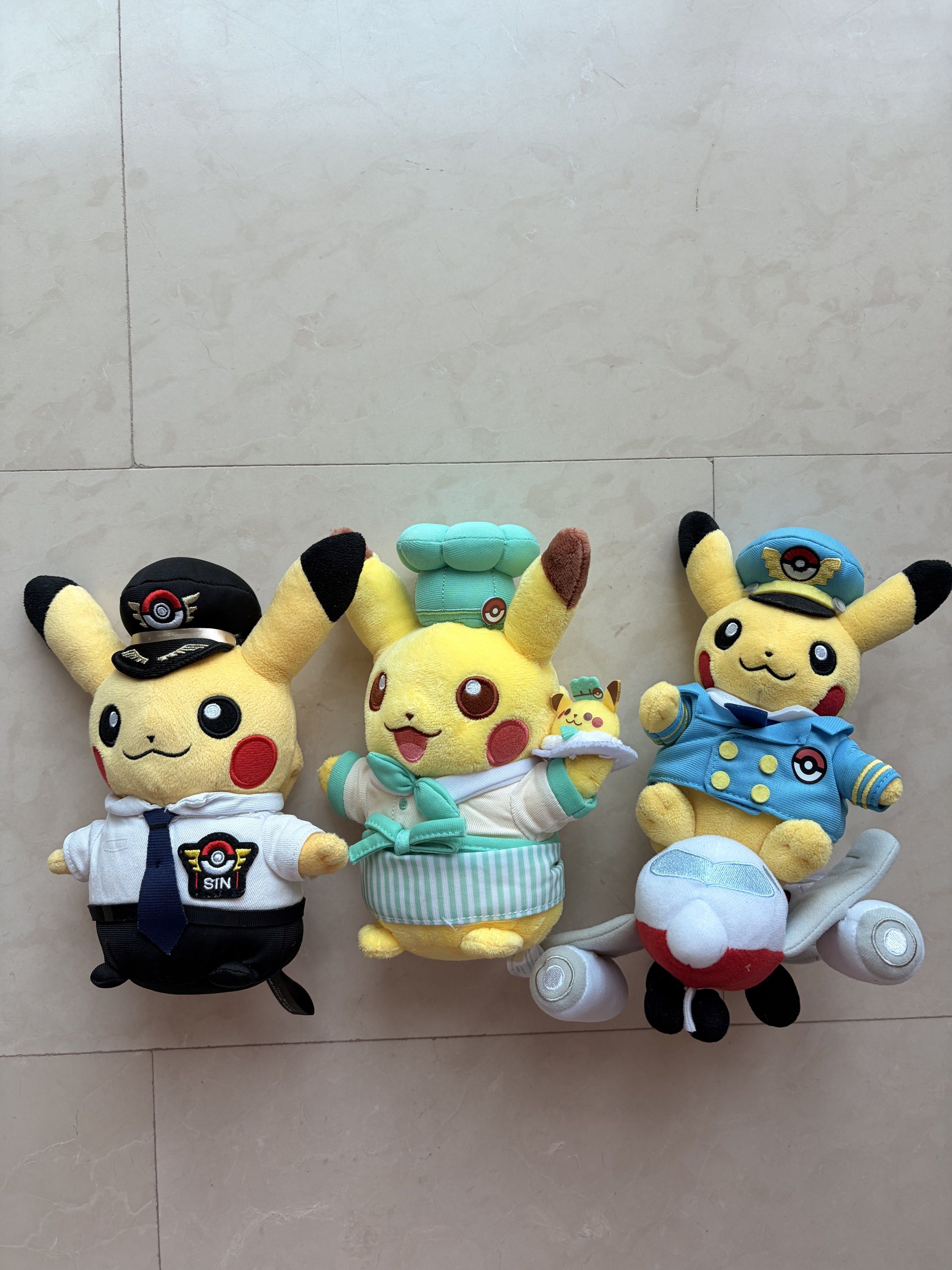 Pokemon Pikachu Pilot, Chef, and Pilot Plush Set, Hobbies & Toys, Toys ...