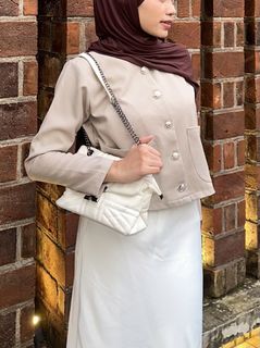 (Kategori: ) berada di . Dikirim oleh gotakeme (ID iklan 1423056876, Gambar 1). Deskripsi: .