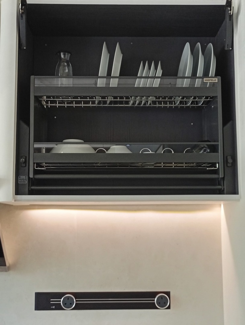 Pull Down-Lift Manual Dish Rack, Brand New, Easy to Lift and pull down ...