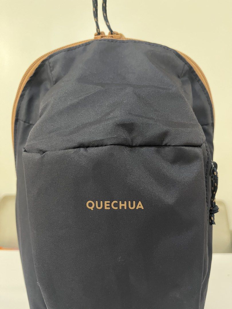 Quechua NH100 10L Deep Blue Backpack (Category: Backpacks) located in Indang. Submitted by cyrelrdrgz_ (Listing ID 1422926798, Image 2). Description: Color: Deep Blue Purchased at Decathlon.