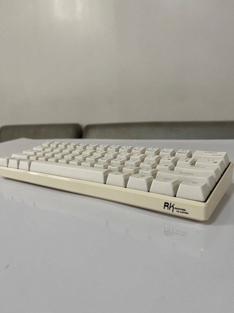 RK Royal Kludge 61-Key Mechanical Keyboard (Category: Computer Keyboard) located in Indang. Submitted by cyrelrdrgz_ (Listing ID 1422929588, Image 2). Description: .