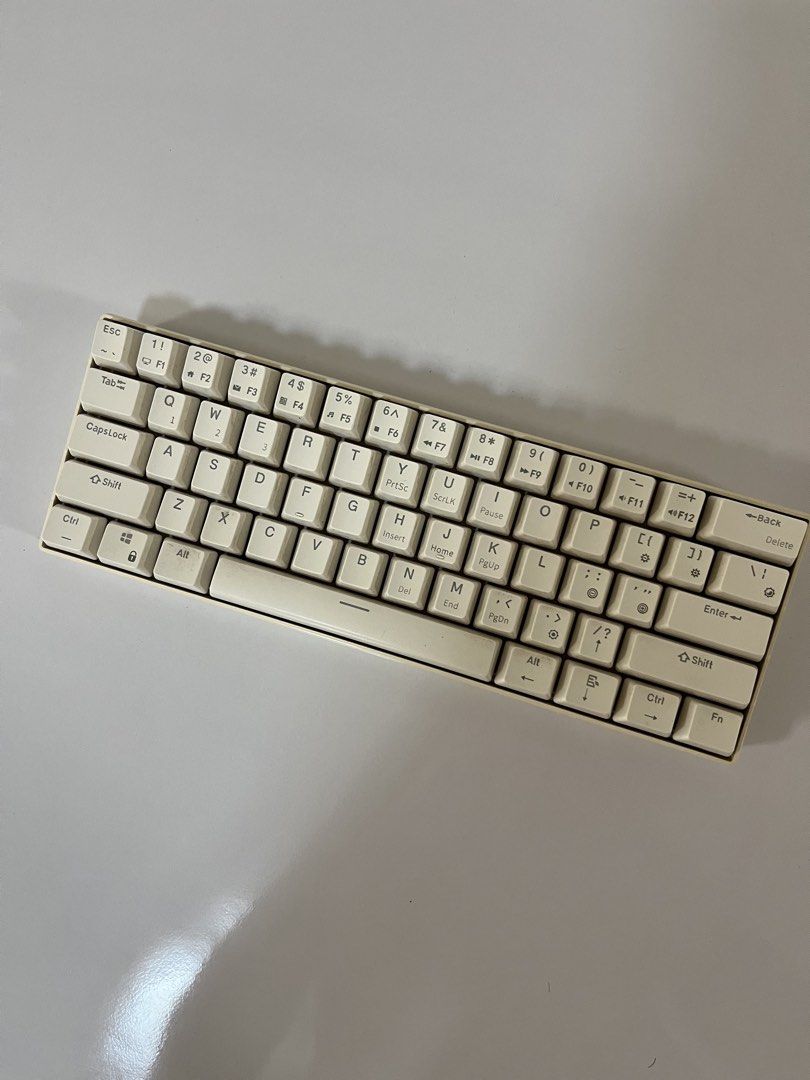 RK Royal Kludge 61-Key Mechanical Keyboard (Category: Computer Keyboard) located in Indang. Submitted by cyrelrdrgz_ (Listing ID 1422929588, Image 1). Description: .