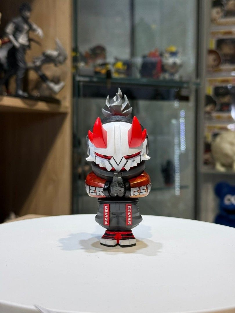 Samurai Helmet Figure (Category: Figurines & Statues) located in Manila. Submitted by erolljames50196 (Listing ID 1422998942, Image 3). Description: ART TOYS UNLOAD . DM IF YOU ARE INTERESTED. T.Y .