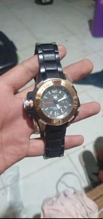 (Category: ) located in . Submitted by sarahjaneatari (Listing ID 1423004991, Image 1). Description: .