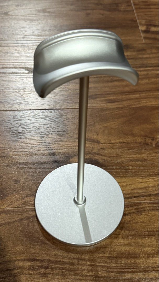 Silver Headphone Stand65671940786178110