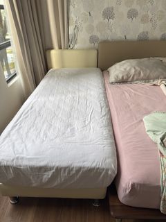 (Category: ) located in . Submitted by clearmamaison (Listing ID 1422917265, Image 1). Description: .