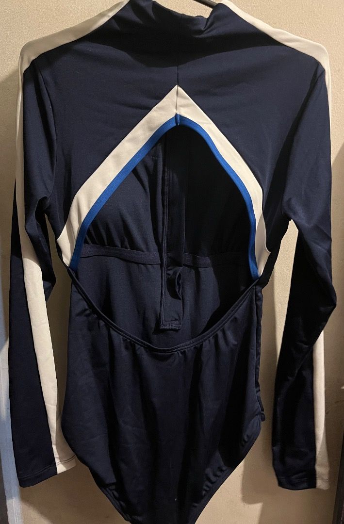 Speedo Half-zip Bodysuit Swimsuit Rashguard (Category: Rash guard) located in Mandaluyong City. Submitted by bwibambit (Listing ID 1423069646, Image 2). Description: Never used.