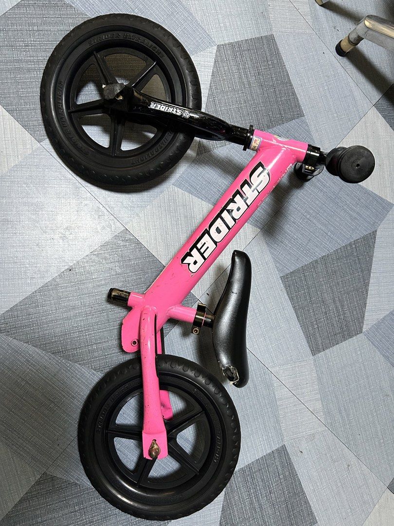 Strider Pink 12" (Category: Bicycles) located in Quezon City. Submitted by japansurplus2 (Listing ID 1423003070, Image 1). Description: .