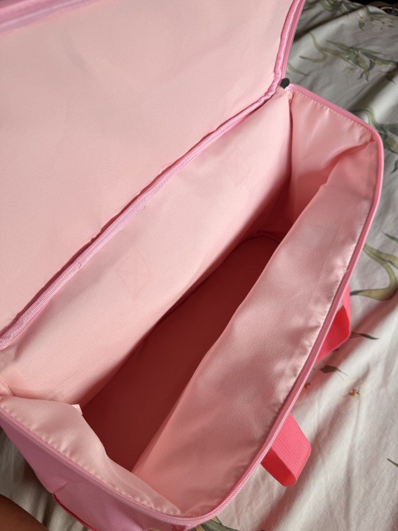 Sumikko Gurashi Pink Tote Bag (Category: Tote Bags) located in San Juan City. Submitted by findmephilippines (Listing ID 1422923687, Image 3). Description: Loc : San Juan City GoGo delivery/ book your own rider Payment: GCash .