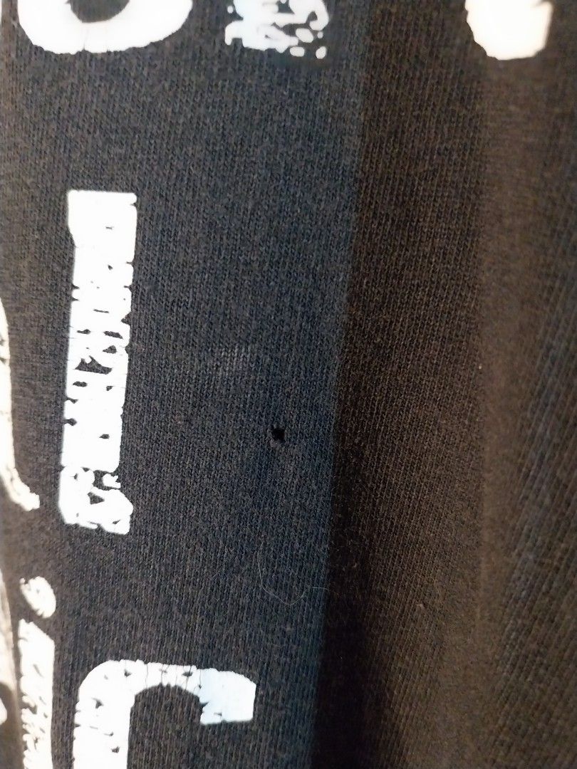 Support Local Music Tee Shirt 2009 (Category: Tshirts & Polo Shirts ) located in Zamboanga. Submitted by thekeepersph (Listing ID 1423017397, Image 3). Description: 21.5x29.5 size Large 2 pin holes.