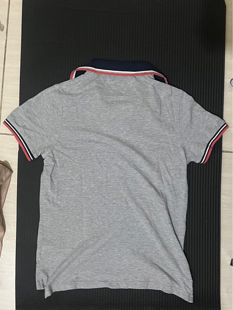 Tommy Hilfiger slim fit gray polo (Category: Tshirts & Polo Shirts ) located in Cebu City. Submitted by rap.declutter (Listing ID 1423016940, Image 3). Description: Original Size: Small - slim fit RFS: does not fit anymore Dm for dimensions .