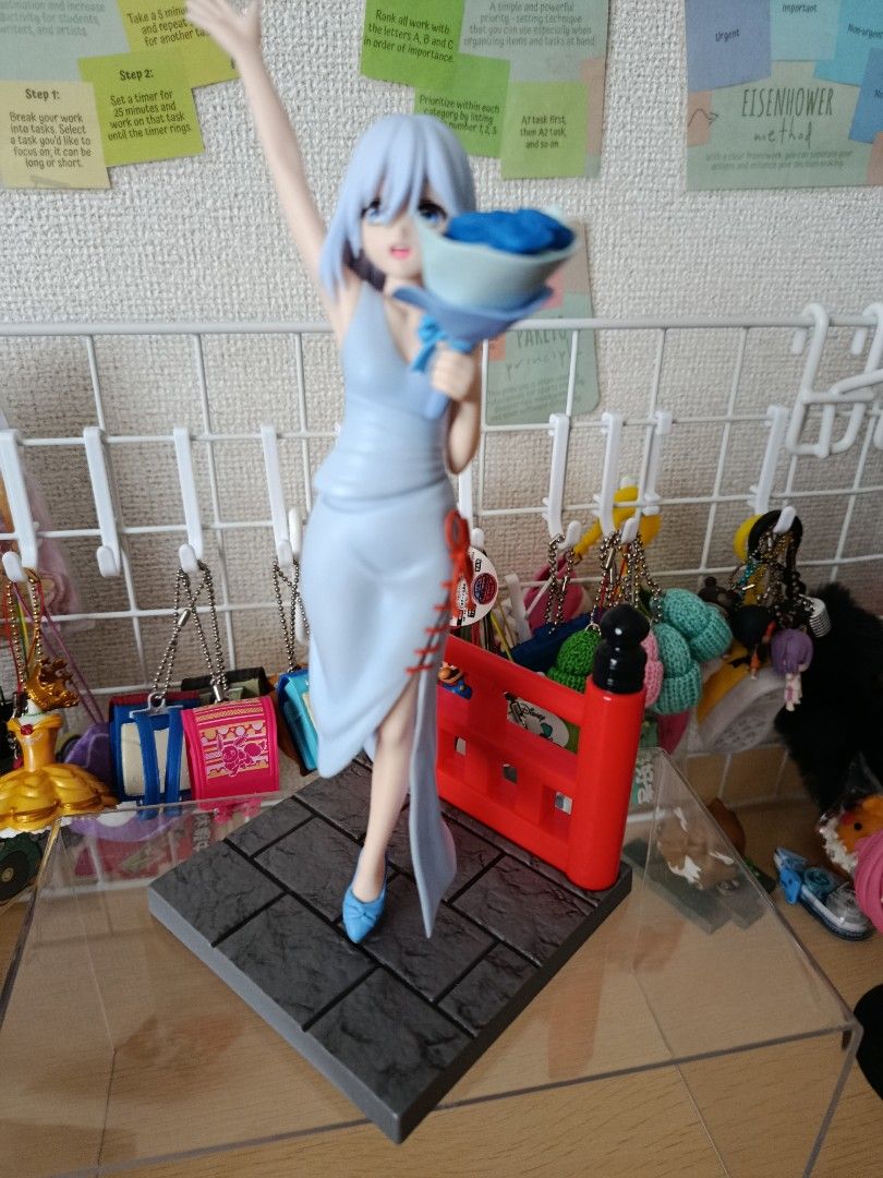 Tying a knot with Amagami sisters (Category: Figurines & Statues) located in Bacoor. Submitted by etcee.ph (Listing ID 1422923695, Image 2). Description: - Anime figures available! - Figure 1: Pink dress, holding red roses. - Figure 2: Light blue dress, holding blue flowers. - Both figures on a grey base. - Ideal for display. still in Japan dp needed 400 each .