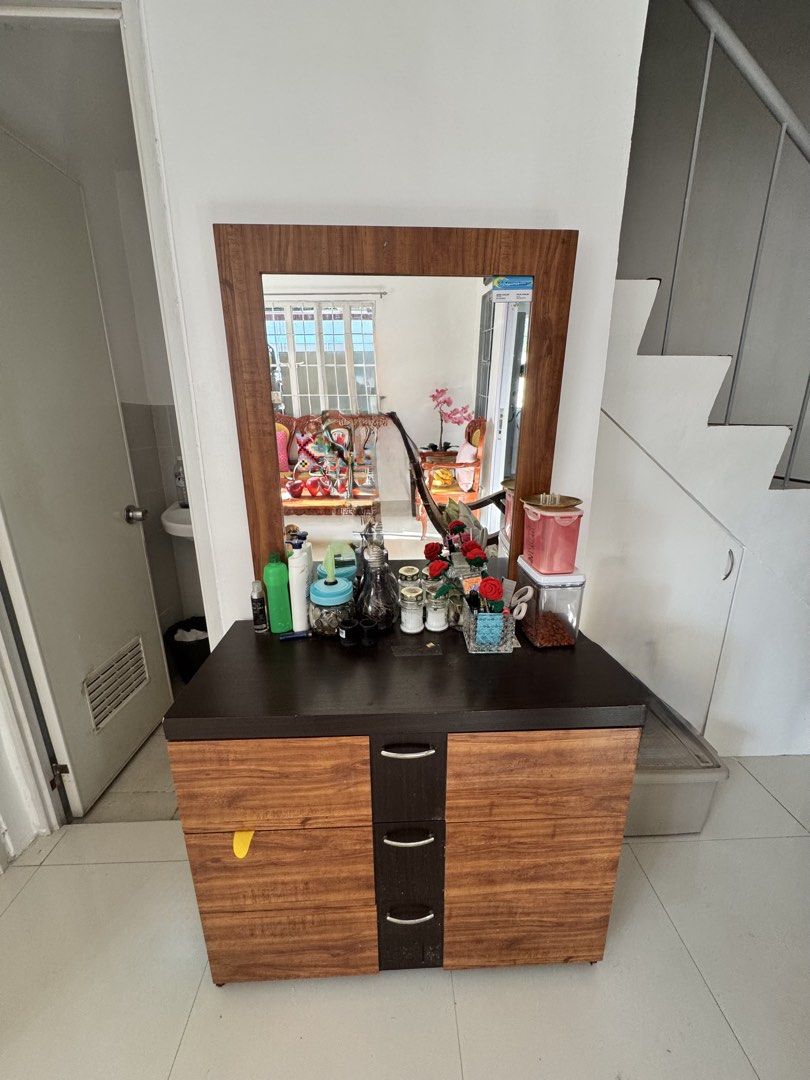Vanity Dresser (Category: Other Home Furniture) located in Binan City. Submitted by chezznut (Listing ID 1423003249, Image 2). Description: Vanity Dresser for SALE PLS READ: QUESTIONS THAT ARE ALREADY ANSWERED IN THIS DESCRIPTION WILL NOT BE ENTERTAINED, AS WELL AS INQUIRY WHETHER ITS AVAILABLE OR NOT. ITEM/S IS/ARE AVAILABLE UNLESS MARKED AS SOLD/PENDING. - well-used (hindi pwede sa maarte) - issue with the bottom drawer (misaligned, never bothe