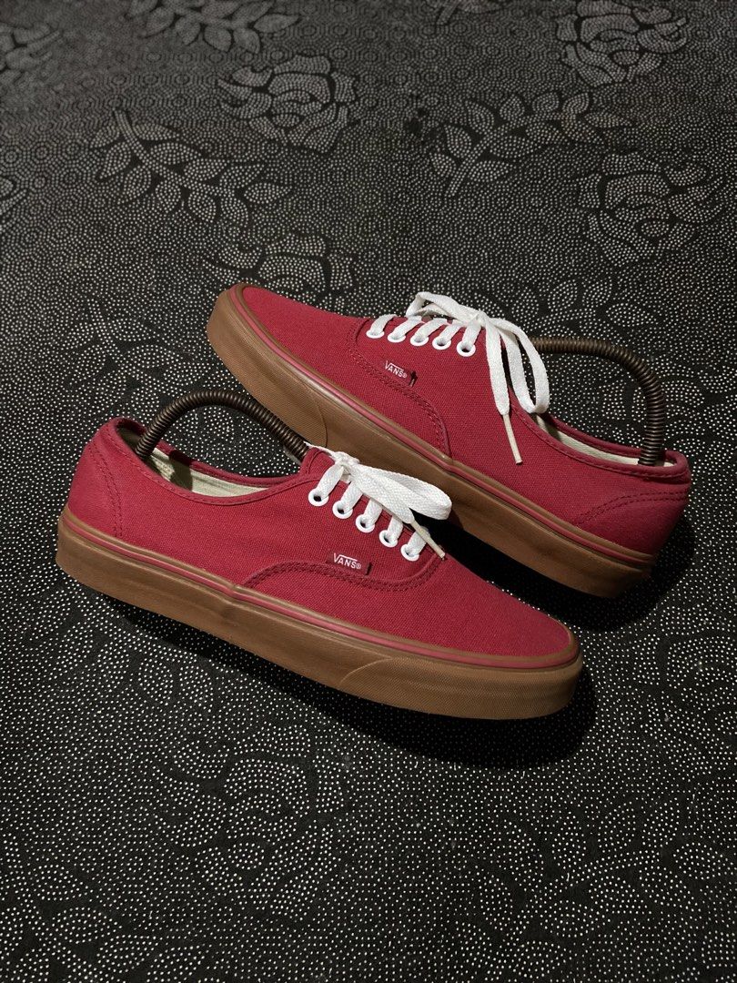 Vans Authentic Red Gumsole🔥 (Category: Sneakers) located in Liloan. Submitted by kjsneaks (Listing ID 1422943789, Image 1). Description: WTS‼️ Size 10 men, 28cm Authentic💯 Excellent as new condition No draggings Can do shipping nationwide Dm.