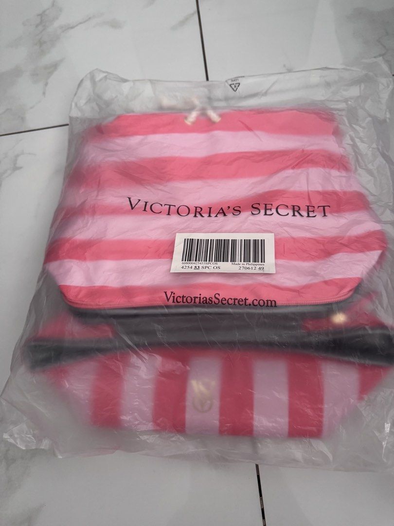 Victoria secret backpack travel bag (Category: Shoulder Bags) located in Quezon City. Submitted by prelovedsaleitems (Listing ID 1422909992, Image 1). Description: .