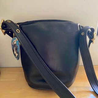 (Category: ) located in . Submitted by blanche.rivera (Listing ID 1422975784, Image 1). Description: .