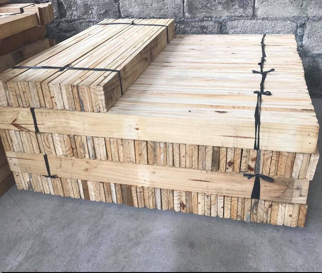 Wood Lumber Pallets (Category: Construction & Building Materials) located in Valenzuela. Submitted by lizamachad65865 (Listing ID 1423065067, Image 3). Description: - Wood lumber pallets available - Bundled and ready for transport - Ideal for construction, DIY, and repurposing - Various sizes and quantities - Contact for pricing and inquiries - Delivery options available - Perfect for furniture, garden features, and other projects.