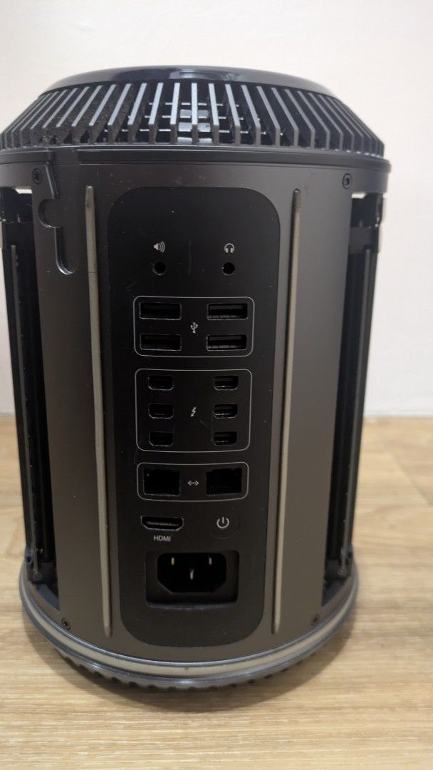 Apple Mac Pro (Late 2013)65673108628225117