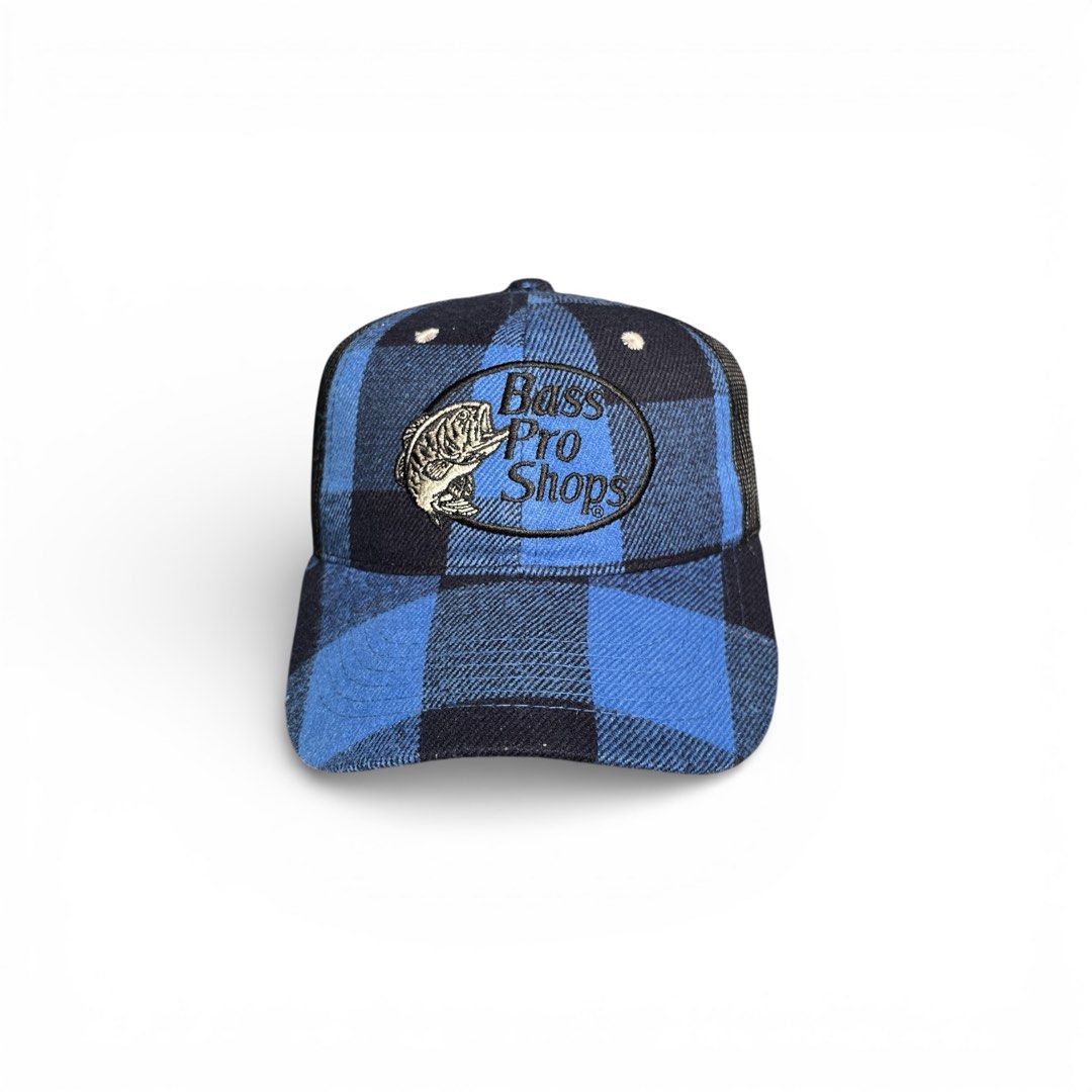 Bass Pro Trucker Cap (Category: Caps & Hats) located in Bokod. Submitted by gianfdc (Listing ID 1423218130, Image 1). Description: - OSFA - EXCELLETN CONDITION -issue: isang snap check last photo.
