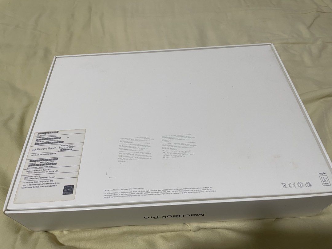 BOX ONLY MacBook Pro 13-inch A1706412356528508784642