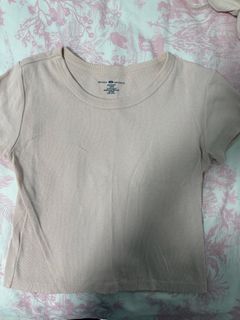 (Category: ) located in . Submitted by cn.closet (Listing ID 1423189074, Image 1). Description: .