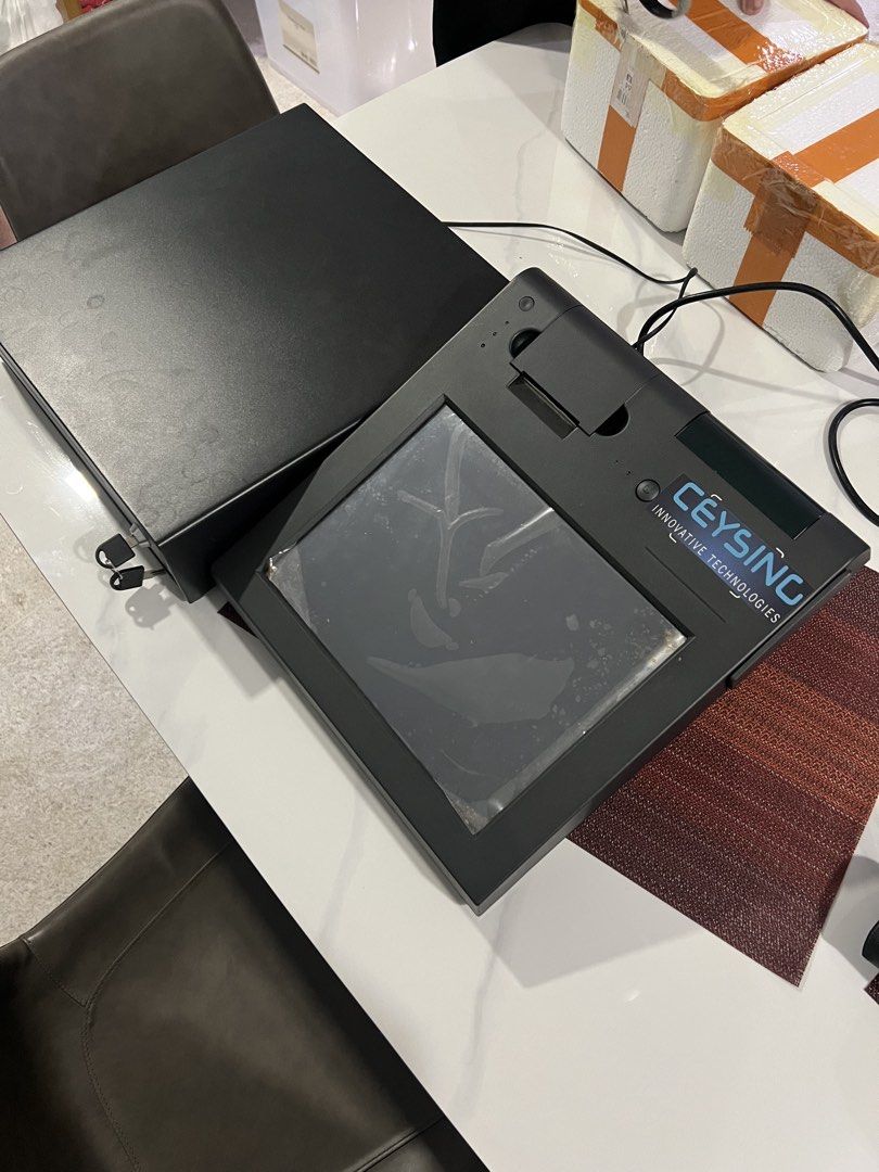 CeySing POS System with Cash Drawer (Category: Office & Business Technology) located in Singapore. Submitted by darrenfii (Listing ID 1423213848, Image 3). Description: - Complete POS system - Includes touchscreen terminal - Separate processing unit - Cash drawer included - All necessary cables provided - Good working condition never used before🤣 - Ideal for small businesses and retail - No Box -Visit ceysing website on how to use.