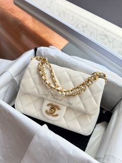 (Category: ) located in . Submitted by shopdesigneritems (Listing ID 1423134213, Image 1). Description: .