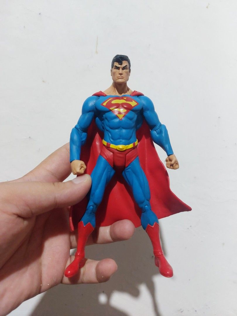 DC Direct Superman Action Figure (Category: Figurines & Statues) located in Barbaza. Submitted by jamestolentino23 (Listing ID 1423208978, Image 1). Description: - Superman action figure - Features the iconic blue and red suit - Comes with an alternate head sculpt - Highly detailed figure - Ideal for DC fans and collectors - Great addition to any collection.