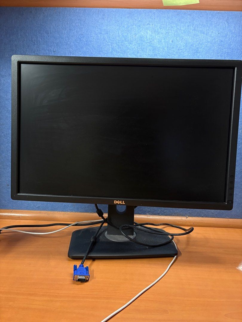 Dell Monitor 24” and Keyboard Set