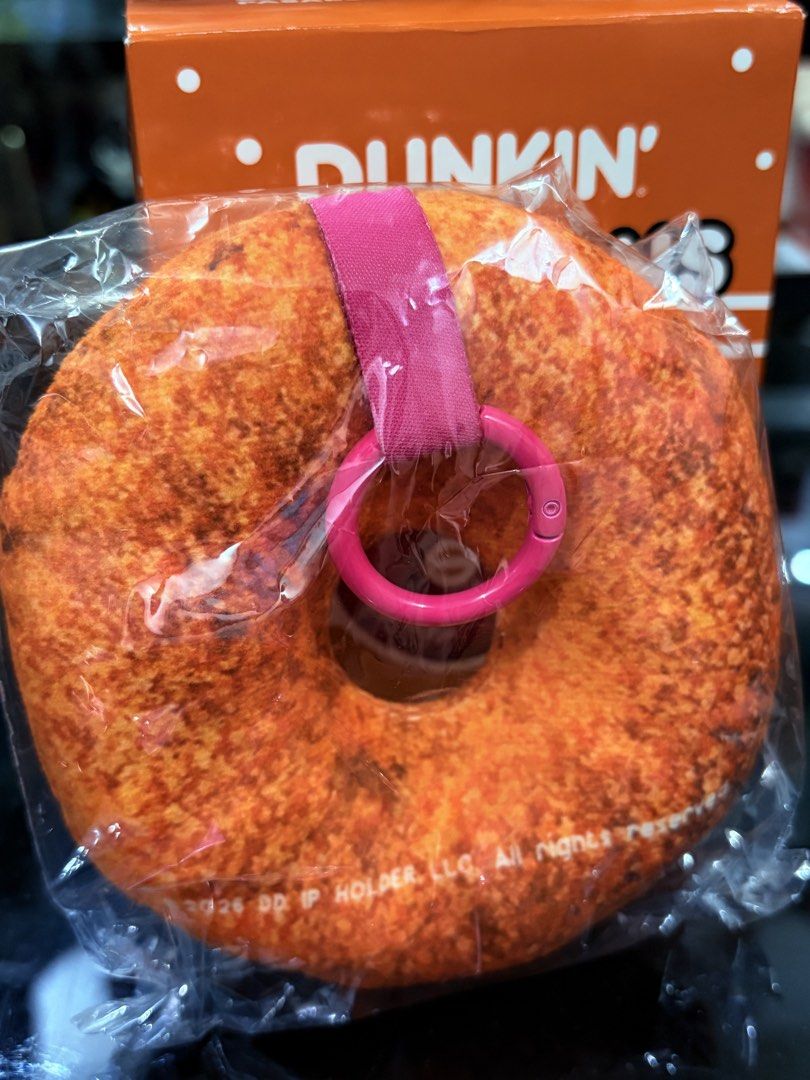 Dunkin donut blingkins (Category: Packaged & Instant Food) located in Makati City. Submitted by tomypom (Listing ID 1423109571, Image 3). Description: Authentic Brandnew Dunkin donut blingkins Choco btn Choco butternut See pictures for more details 499 pesos each! .