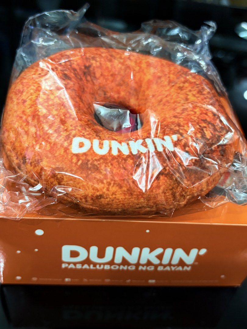 Dunkin donut blingkins (Category: Packaged & Instant Food) located in Makati City. Submitted by tomypom (Listing ID 1423109571, Image 2). Description: Authentic Brandnew Dunkin donut blingkins Choco btn Choco butternut See pictures for more details 499 pesos each! .