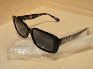 （分類：）位於 。 由 happyblackbear 提交（商品編號 1423235919，圖片 1）。簡介： 。