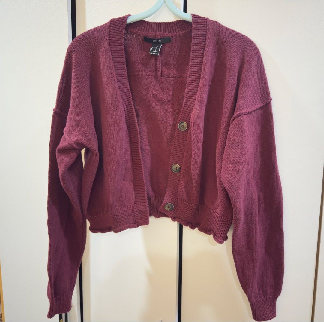 Forever 21 Cropped Cardigan - Maroon / Red (Category: Coats, Jackets and Outerwear) located in Manila. Submitted by bheyzee (Listing ID 1423133543, Image 1). Description: - Forever 21 maroon cropped cardigan - Size: S - Features: - Button closure - Knit Cardigan - Long sleeves - No stains and discolorations RFS: too small for me.