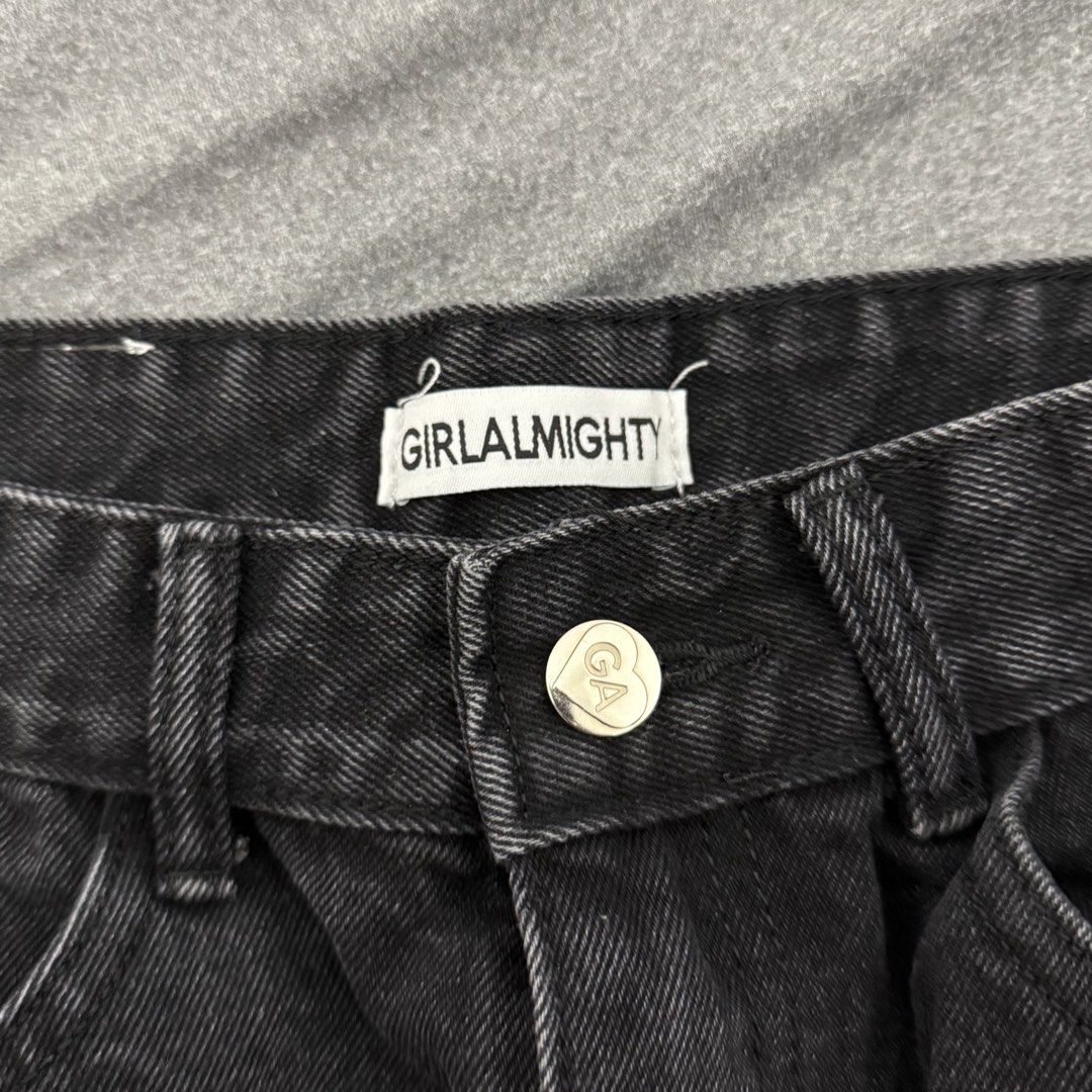 Girl Almighty Cargo Skirt (Category: Skirts) located in Manila. Submitted by shobabee (Listing ID 1423254924, Image 2). Description: - used once - size 27-28.