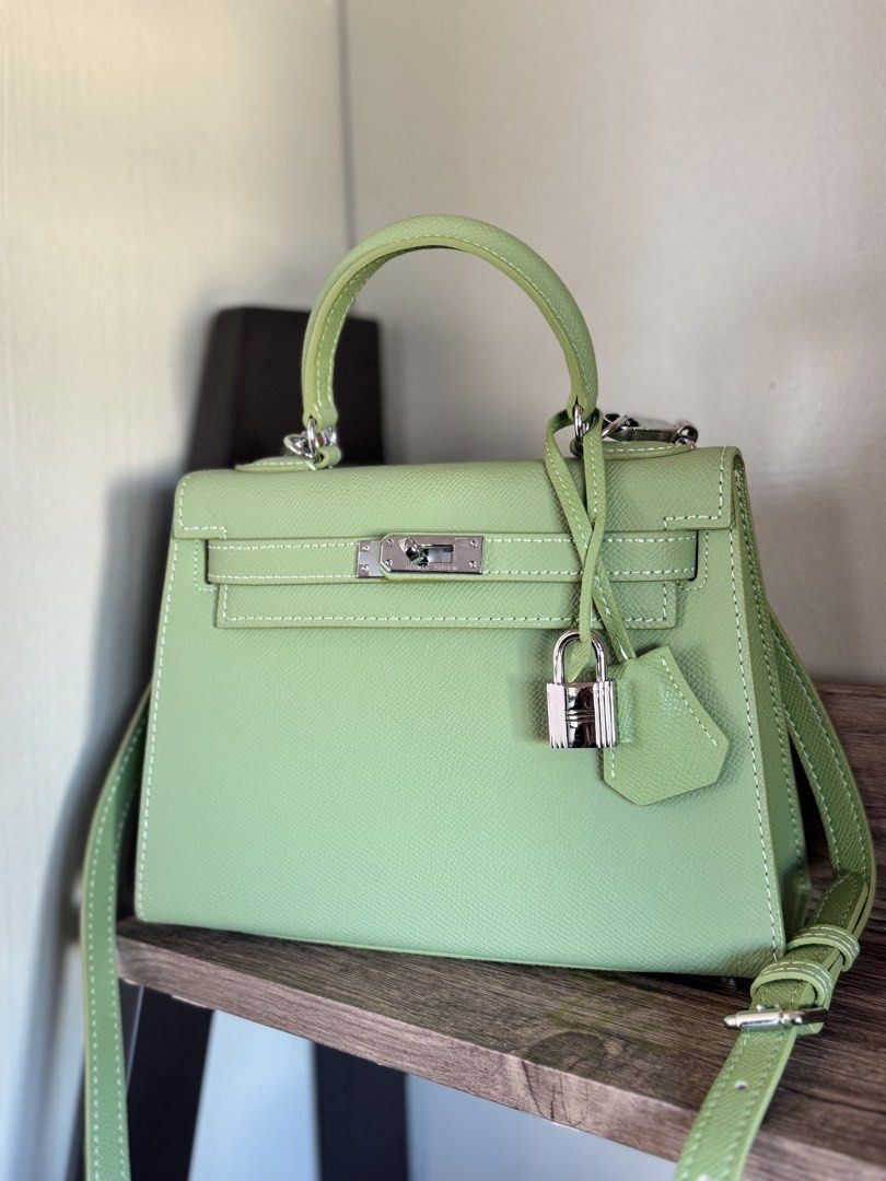 Hermes Kelly Mini Handbag (Category: Luxury Bags & Wallets) located in Santa Barbara. Submitted by elleemmnnop (Listing ID 1423089655, Image 2). Description: Coded Not sure what the leather is it’s matte 23cm.