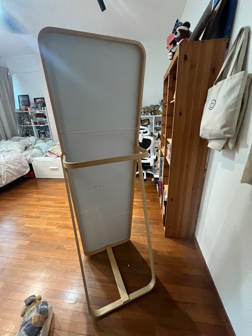 IKEA standing mirror444602091381073925