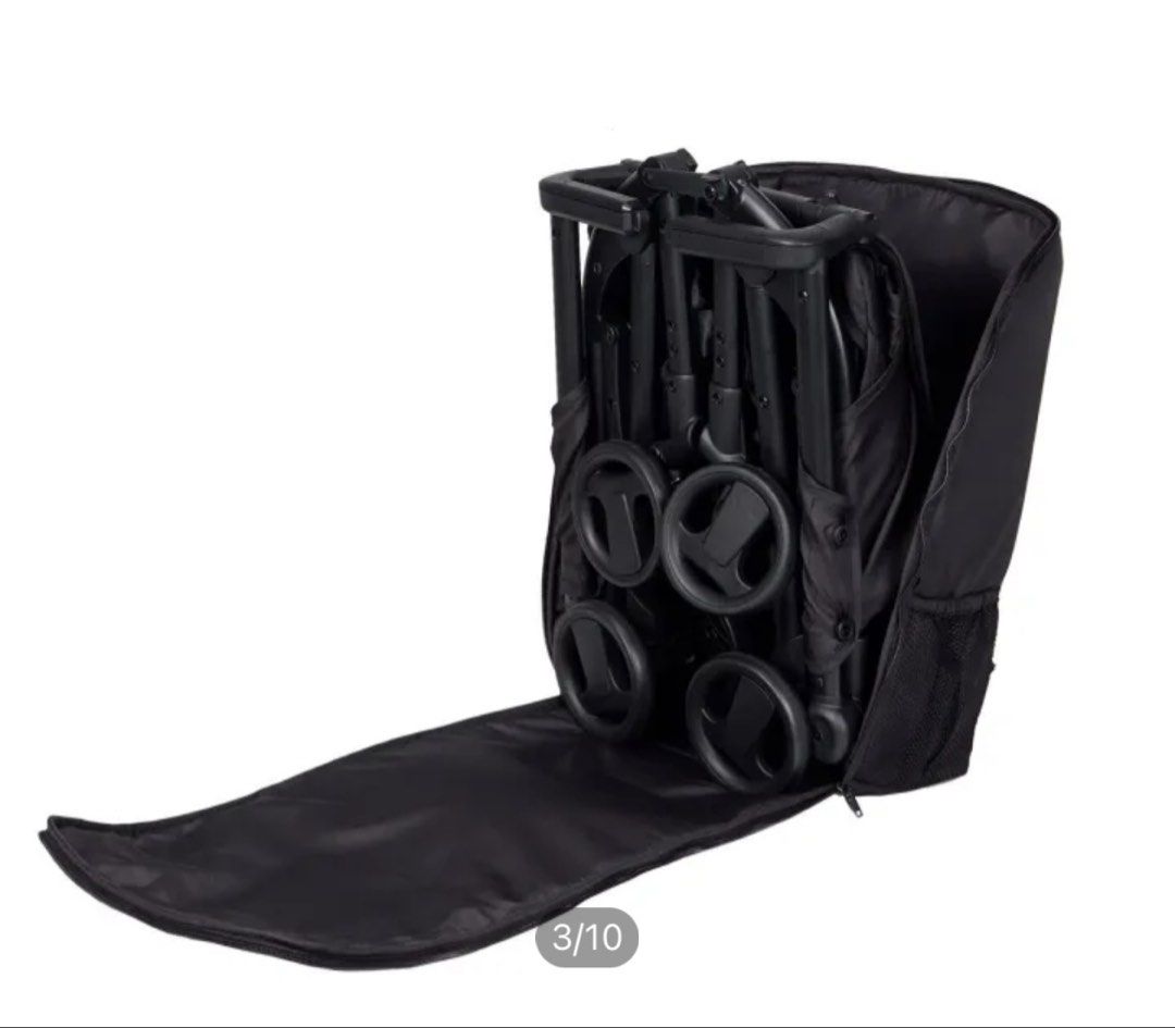 Kabina Loopers Compact Stroller (Category: Strollers) located in Manila. Submitted by gracediola_18 (Listing ID 1423150483, Image 3). Description: - Compact and foldable Loopers stroller. - Black frame, seat, and canopy. - Includes a carrying bag. - Five-point harness for safety. - Sunshade for protection. - Durable wheels for various terrains..