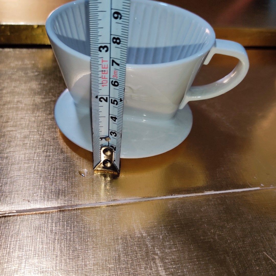 Key Coffee 101 Dripper (Category: Coffee & Tea Tableware) located in Cainta. Submitted by fukunekojapansurplus (Listing ID 1423105214, Image 3). Description: 100 pesos no issue Brew delicious coffee with this light blue ceramic Key Coffee dripper! Easy to use, approximately 3 inches in diameter, and features the brand name and model number. ✨ A quick Yes or No after inquiry is appreciated ✨ 📍 Mayfield Park Residences Felix Ave Cainta 🛵 SF c/o B