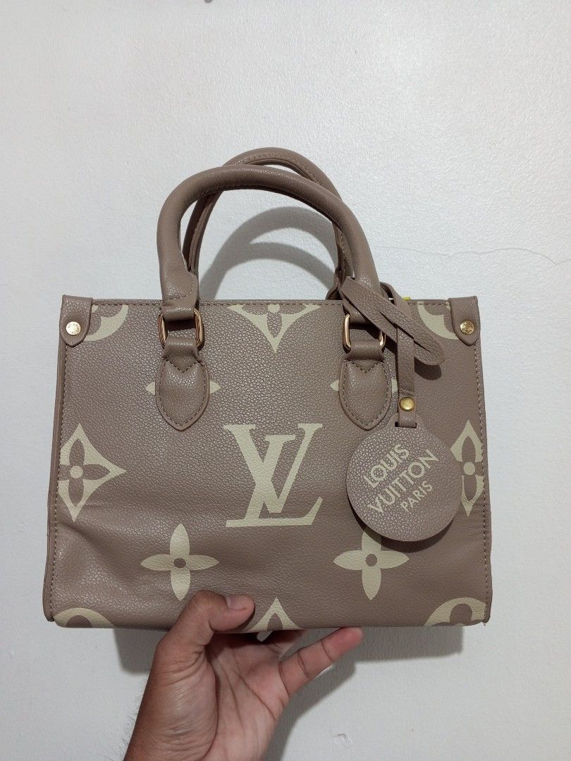 Louis Vuitton on the go (Category: Luxury Bags & Wallets) located in Tacloban City. Submitted by nikkoduavis171765007 (Listing ID 1423236242, Image 1). Description: Louis Vuitton on the go hand/sling bag excellent condition 1500 .
