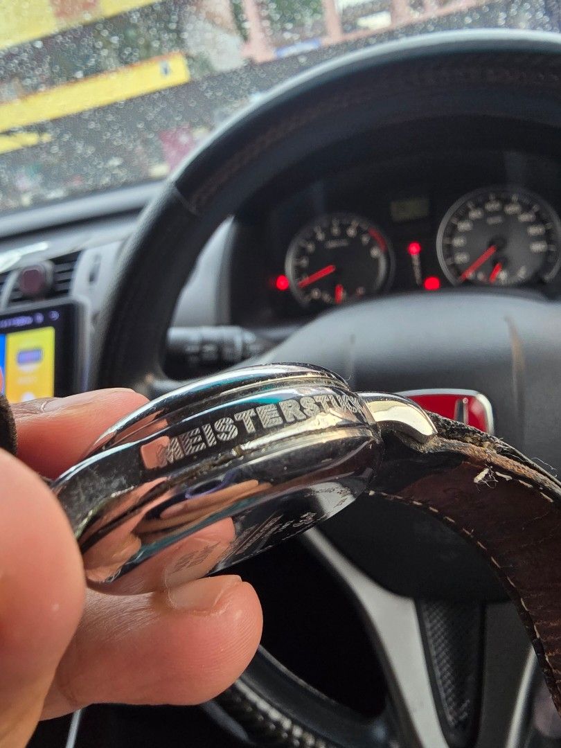MB Automatic (Category: Watches) located in Sepang. Submitted by manfaatonline (Listing ID 1423169319, Image 3). Description: My old replica collection. Sapphire glass. Just changed engine. Got some defect. Number 11 missing one. Watch function accordingly. As it is..