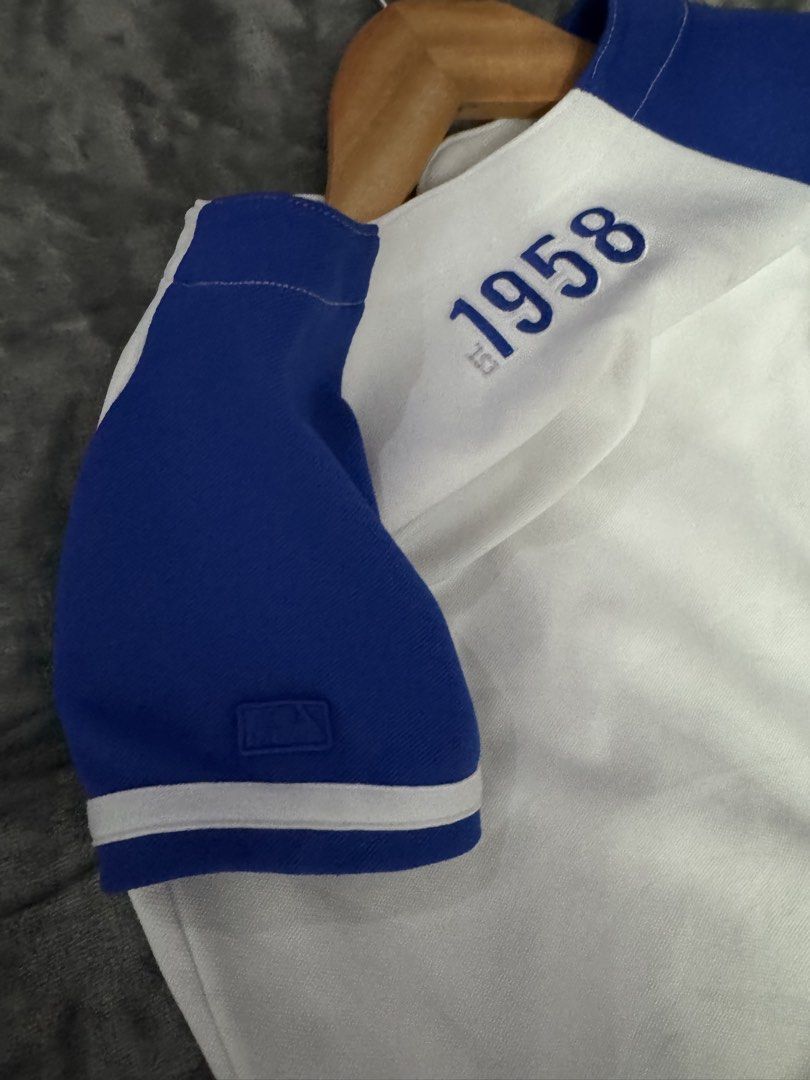 MLB LA Dodgers Baseball Jersey size 5y (Category: Babies & Kids Fashion) located in Manila. Submitted by safeshark.4feb32 (Listing ID 1423234856, Image 3). Description: .