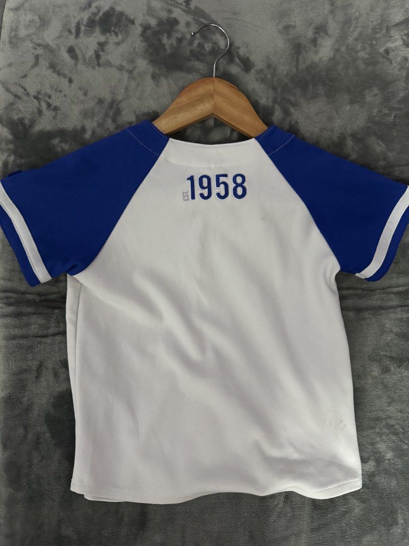 MLB LA Dodgers Baseball Jersey size 5y (Category: Babies & Kids Fashion) located in Manila. Submitted by safeshark.4feb32 (Listing ID 1423234856, Image 2). Description: .