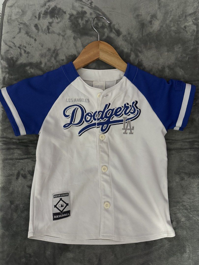 MLB LA Dodgers Baseball Jersey size 5y (Category: Babies & Kids Fashion) located in Manila. Submitted by safeshark.4feb32 (Listing ID 1423234856, Image 1). Description: .