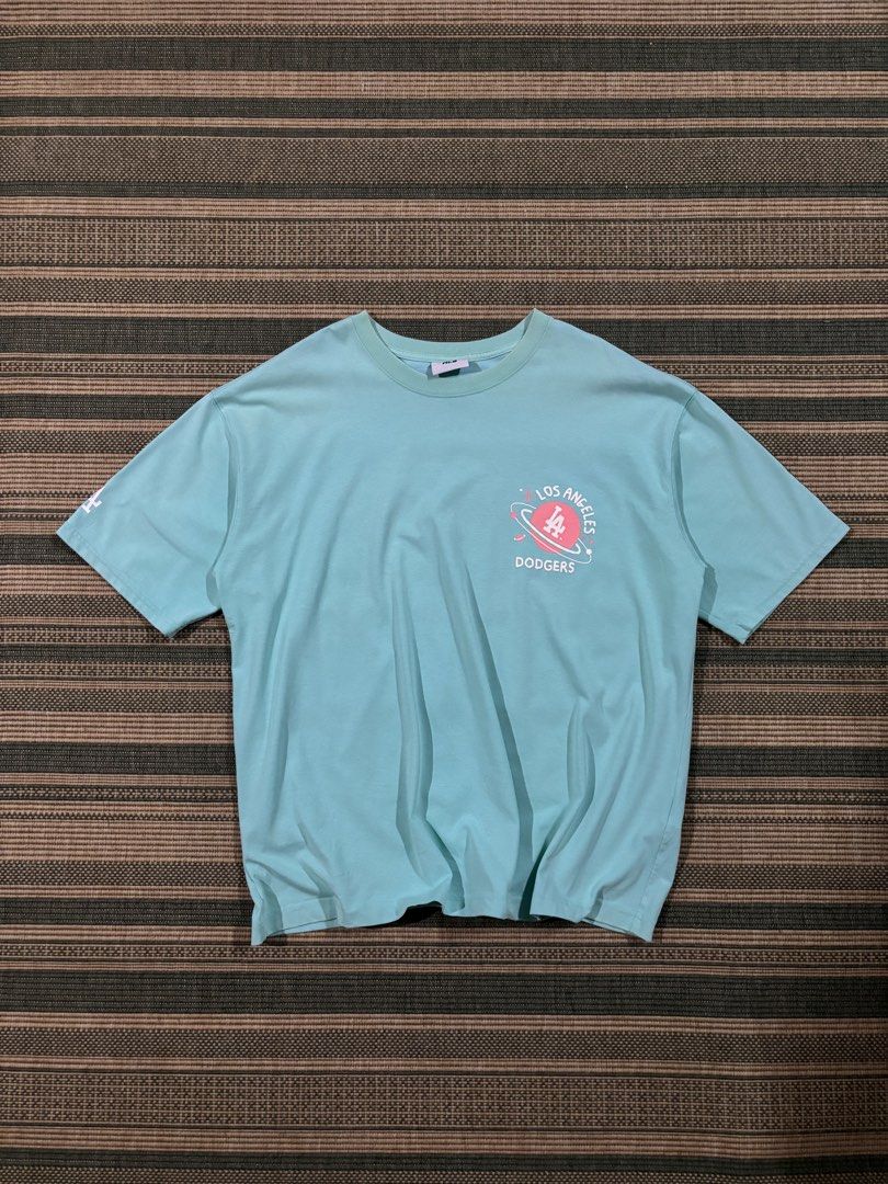 MLB Los Angeles Dodgers T-shirt (Category: Tshirts & Polo Shirts ) located in Bulacan. Submitted by charlieflips (Listing ID 1423222375, Image 2). Description: SIZE XL DIMES: 25/29 EXCELLENT CONDI ISSUE MINIMAL STAIN.