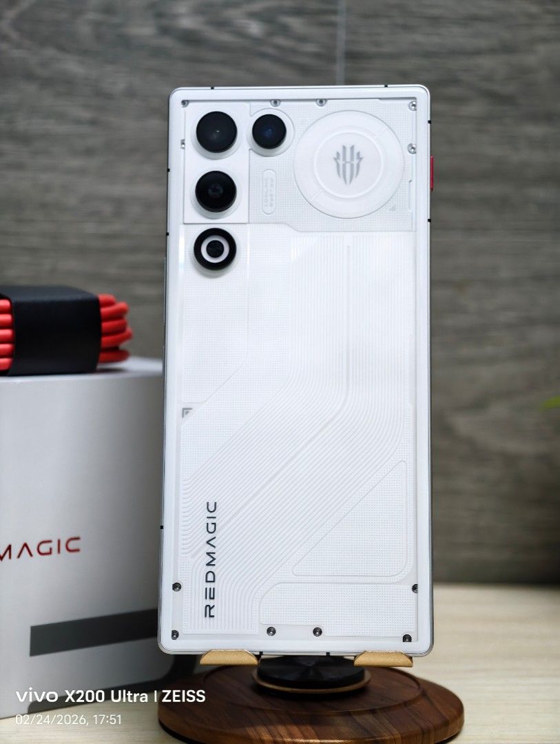 Nubia Redmagic 11 Air Global 512/16 (Category: Android) located in Manila. Submitted by KhengZhieee (Listing ID 1418977818, Image 3). Description: NUBIA REDMAGIC 11 AIR 5G (PRISM / TRANSPARENT White) 512GB Rom / 16GB Ram SNAPDRAGON 8 ELITE Good as Brand New inunbox lang at tinest Selling: 38,500 FOR SALE ONLY.